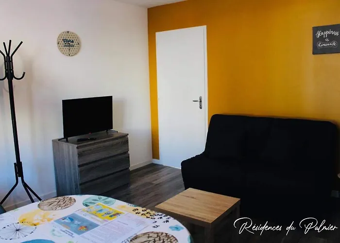 Residences Du Palmier 塞夫勒河畔圣洛朗